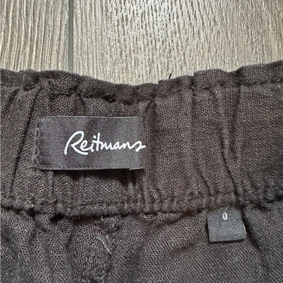 Black linen shorts - Picture 3 of 3